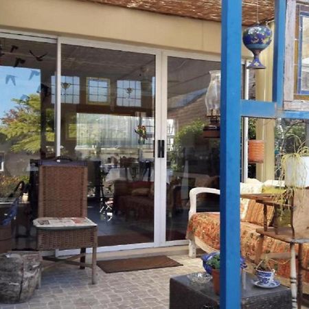 Parrot Peek Inn Іст-Лондон Екстер'єр фото